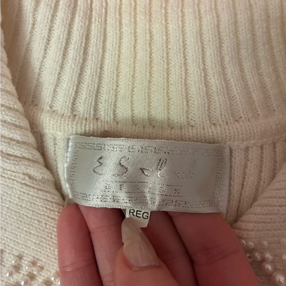 Elegant Cream Ribbed Maxi Skirt & Sweater Top— Women’s Stretch Knit Size M - Picture 3 of 14